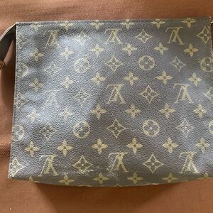 Vintage Louis Vuitton Monogram Toiletry